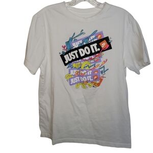 6 Nike And AirJordanT-Shirts Size Teenage Boys M And L